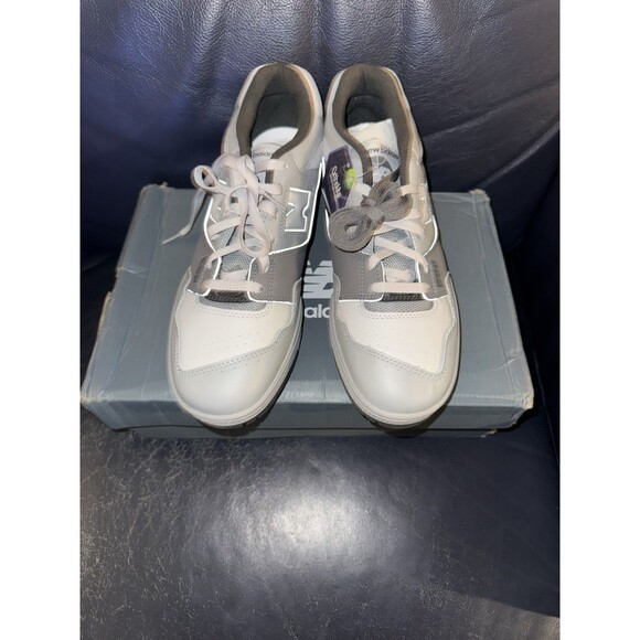 Athletic_Shoes